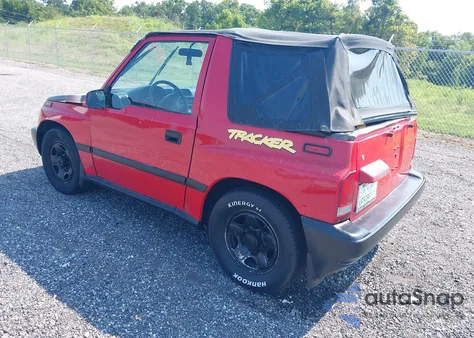 1996 Geo Tracker from USA, damaged, VIN 2CNBJ1862T6908302